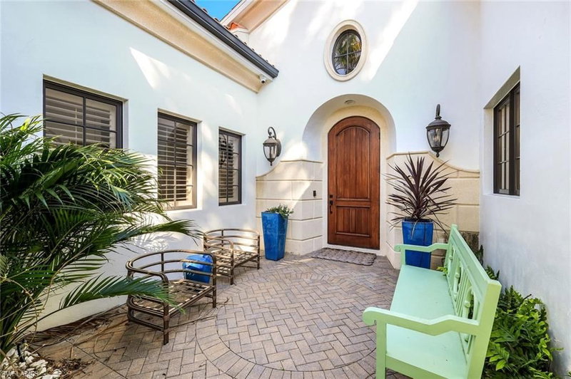 2904 Tiburon BLVD E photo 4