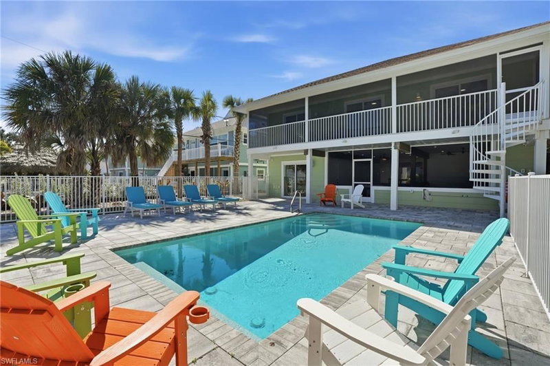 3321 Estero BLVD photo 2