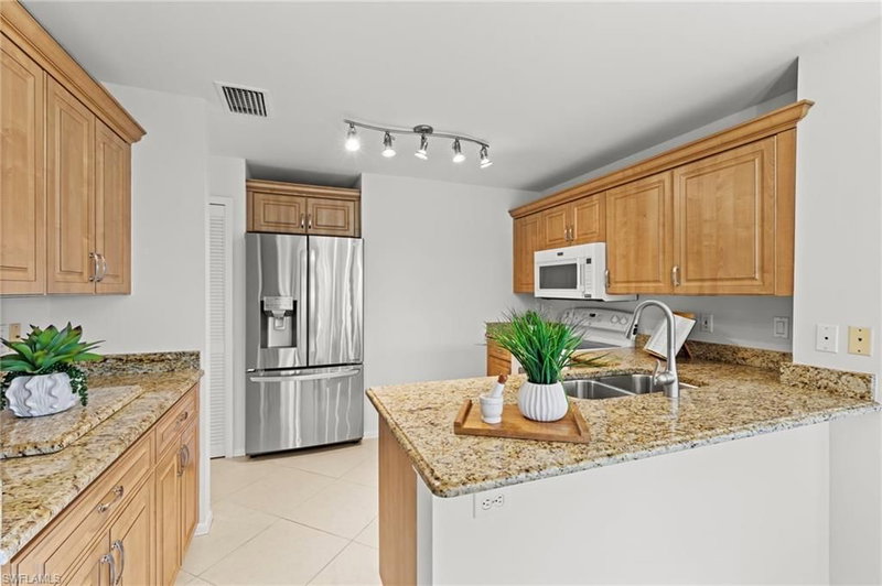 8291 Grand Palm DR photo 2