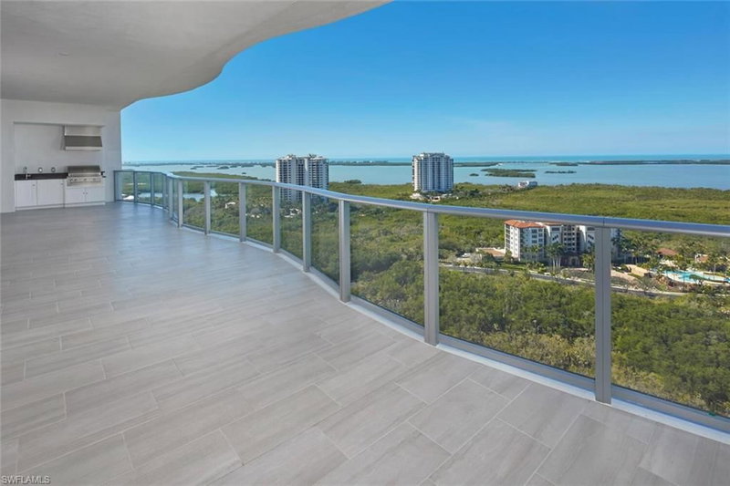 4810 Pelican Colony BLVD photo 3
