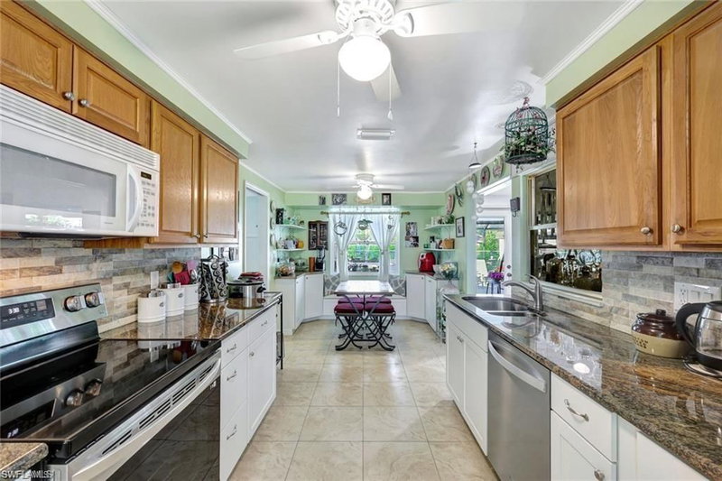 12315 Davis BLVD photo 5