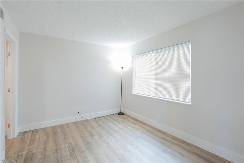 123 Palm DR photo 2