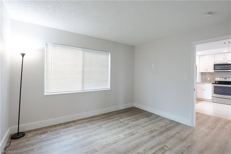 123 Palm DR photo 3