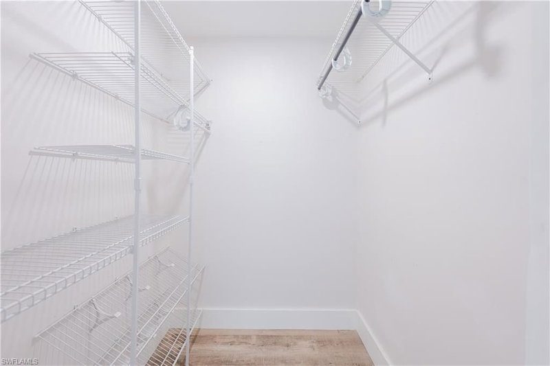 123 Palm DR photo 4