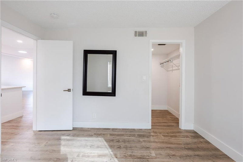 123 Palm DR photo 5