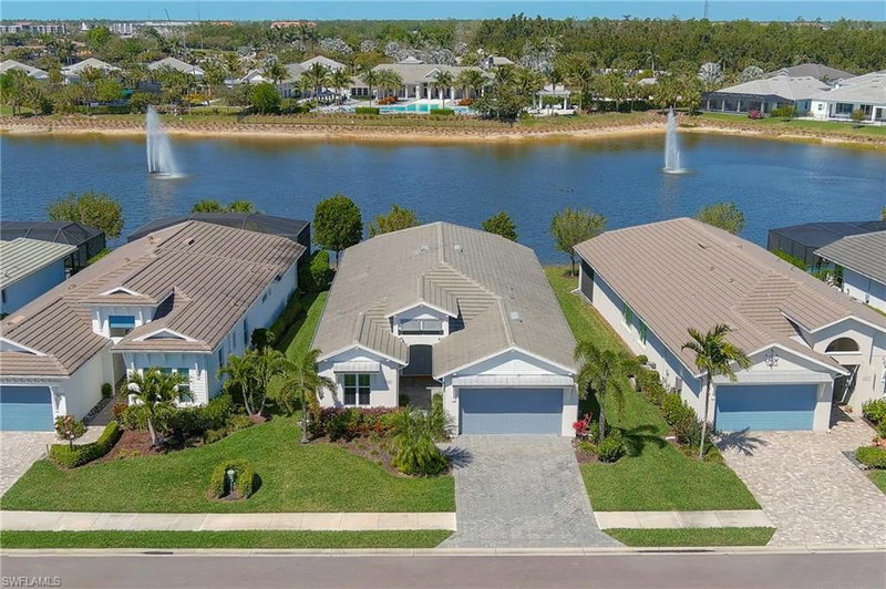 8897 Redonda DR photo 1