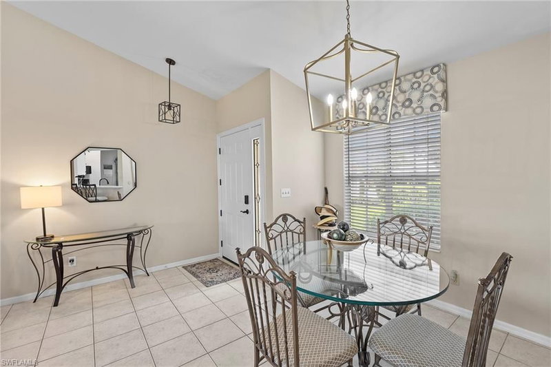 153 Bristol LN photo 5