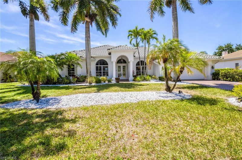 11723 Longshore WAY E photo 1