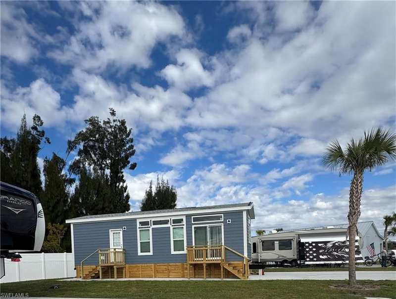 358 Horizon RD photo 1