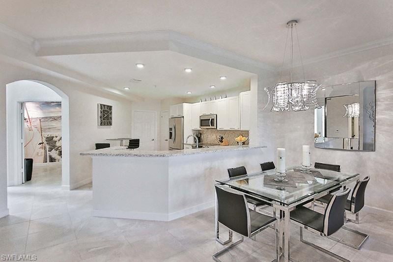 3060 Horizon LN photo 3