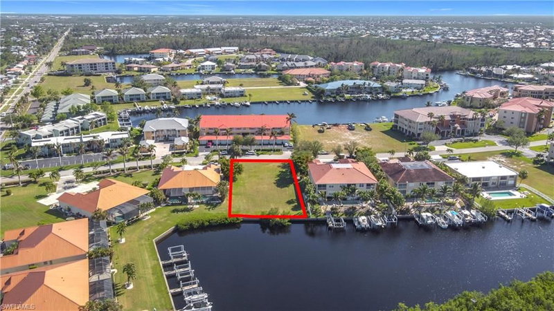 3227 Purple Martin DR photo 2