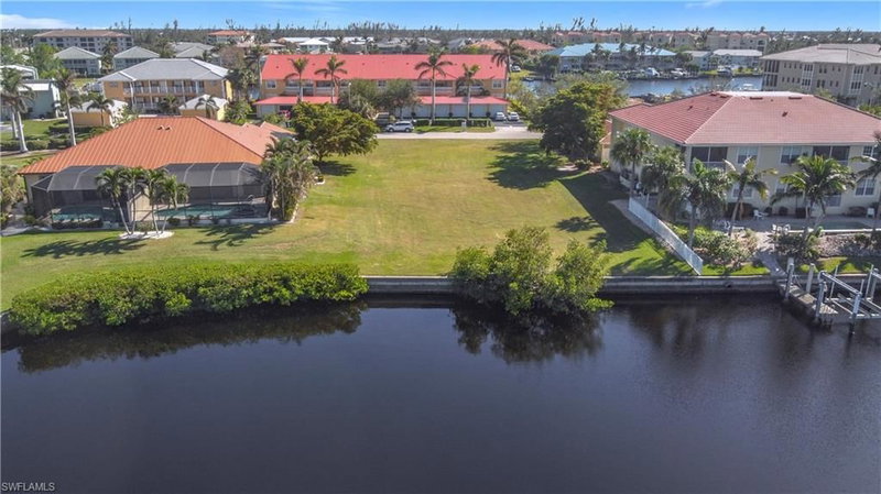 3227 Purple Martin DR photo 4