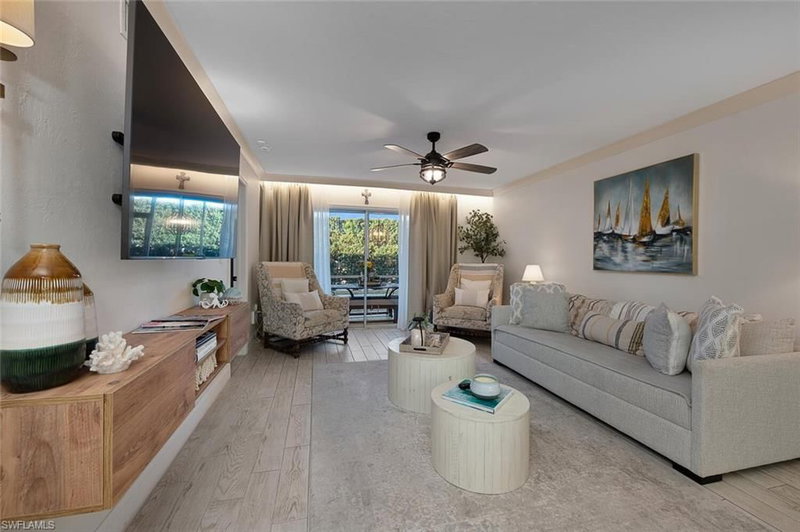 154 Cypress WAY E photo 2