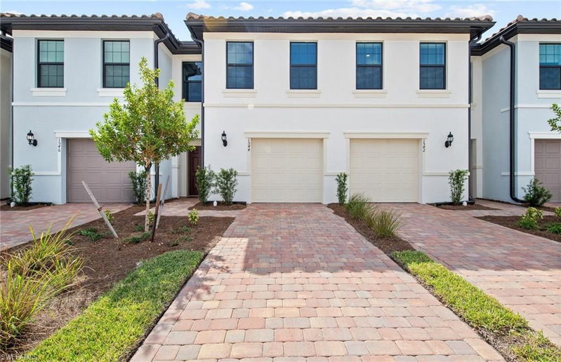 1568 Lake Jessup CIR photo 1