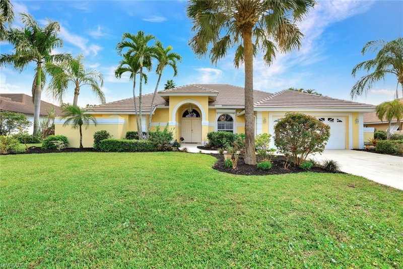 9820 Alhambra LN photo 1