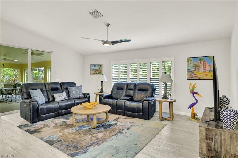 9820 Alhambra LN photo 5