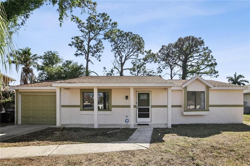 17413 Lee RD photo 1