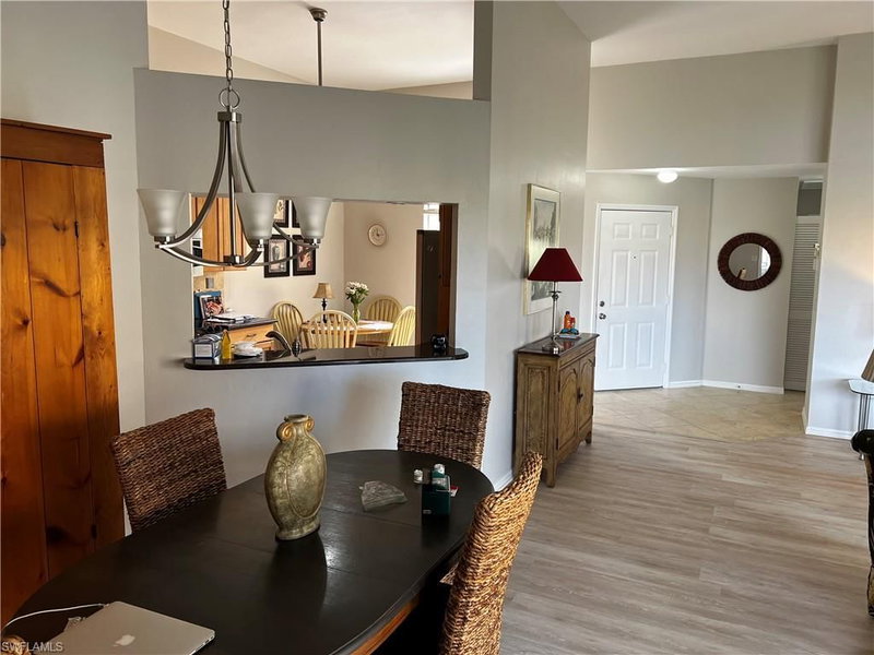607 Beachwalk CIR photo 2