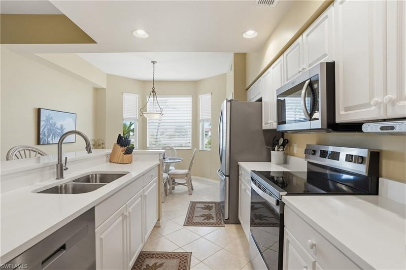 2730 Cypress Trace CIR photo 3