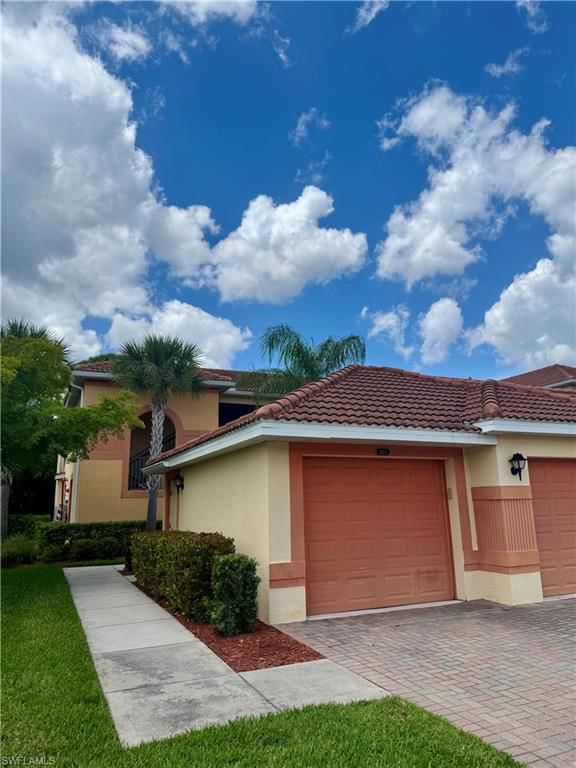 13761 Julias WAY photo 1