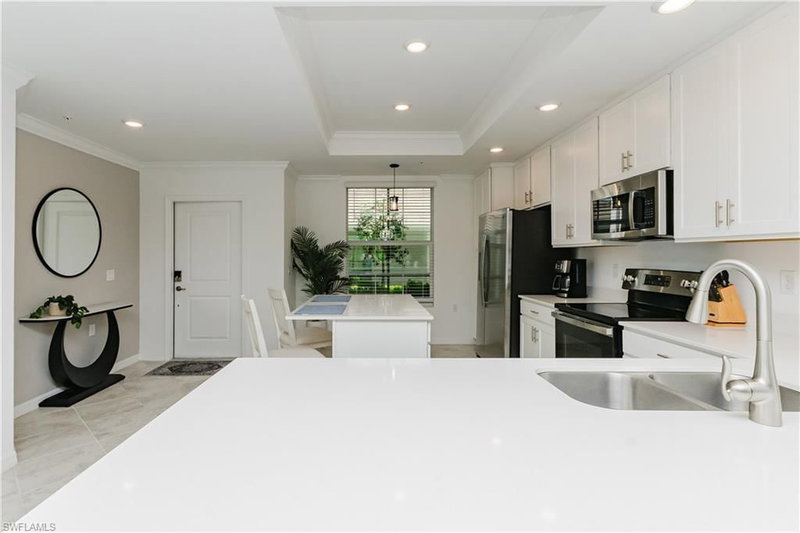 6023 ELLERSTON CIR photo 5