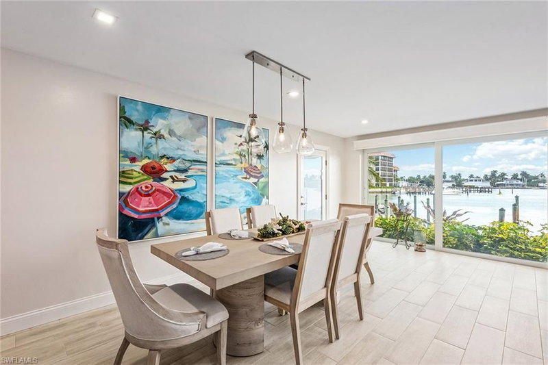 2850 Gulf Shore BLVD N photo 3