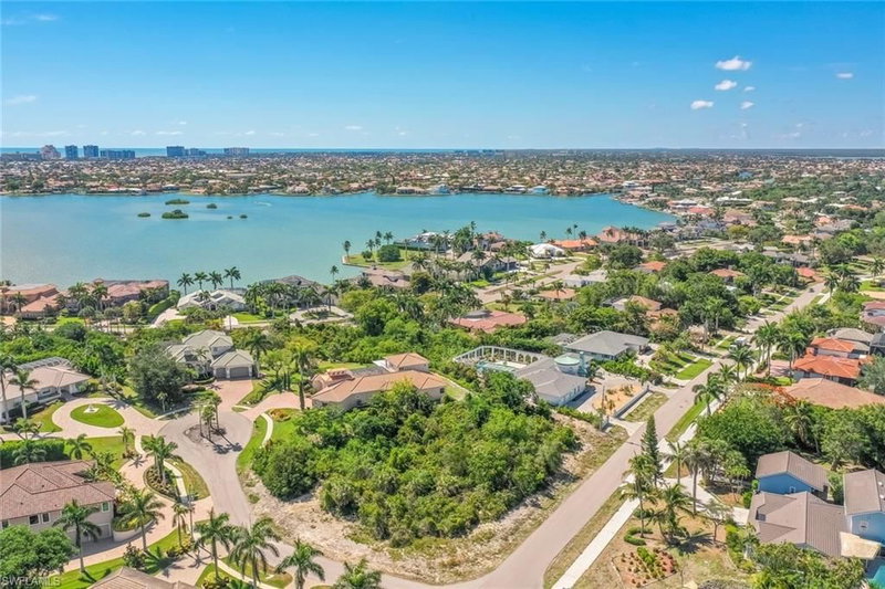 790 Inlet DR photo 3
