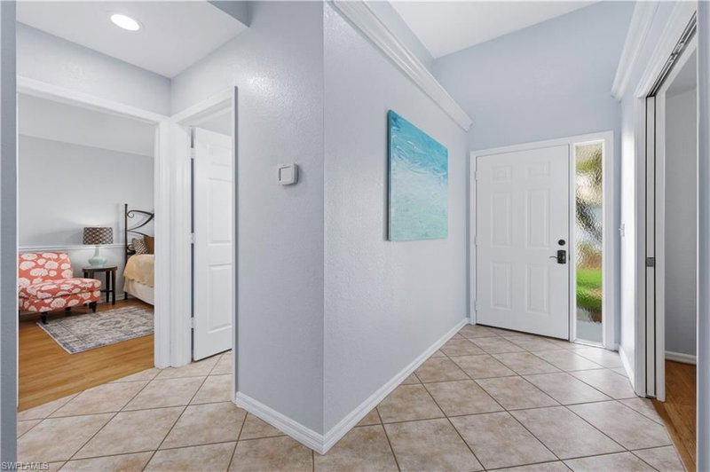 5778 Greenwood CIR photo 4