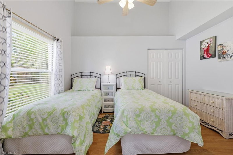 5778 Greenwood CIR photo 5