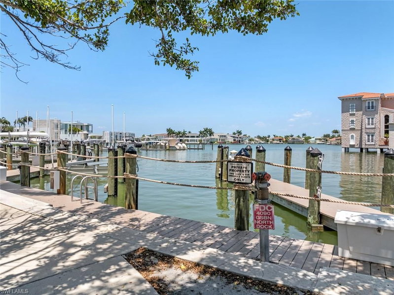 4090 Gulf Shore BLVD N photo 1
