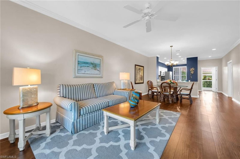 8253 Parkstone PL photo 3