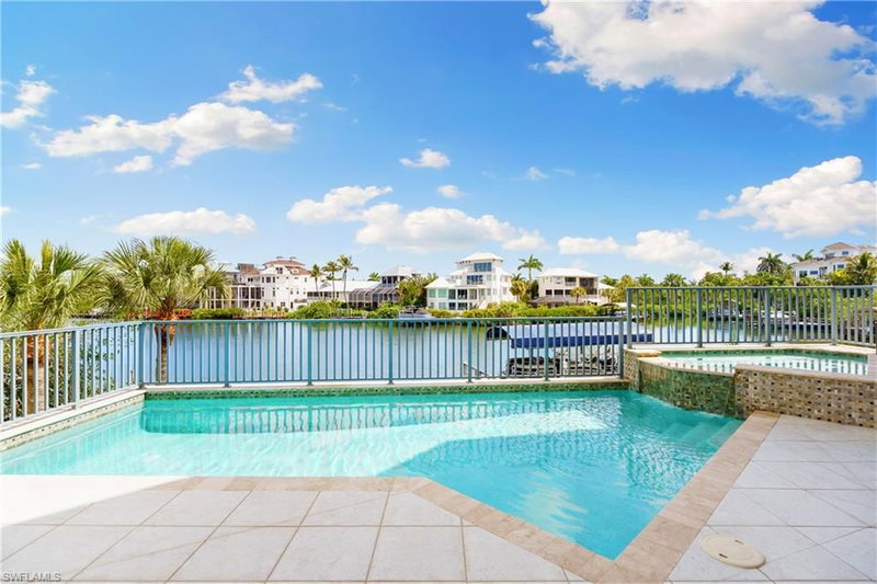 232 Barefoot Beach BLVD photo 2