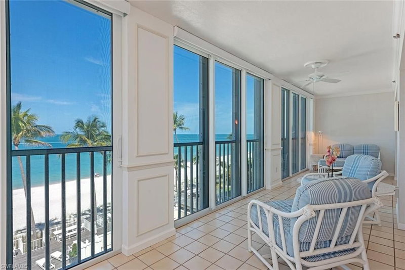 3377 GULF SHORE BLVD N photo 3