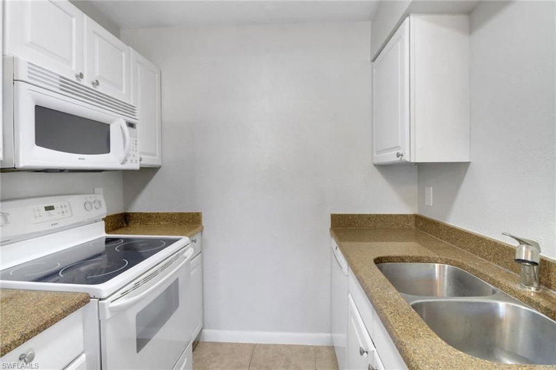 4635 Bayshore DR photo 4