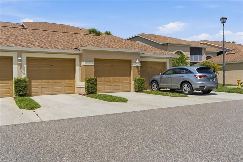 26841 Clarkston DR photo 3