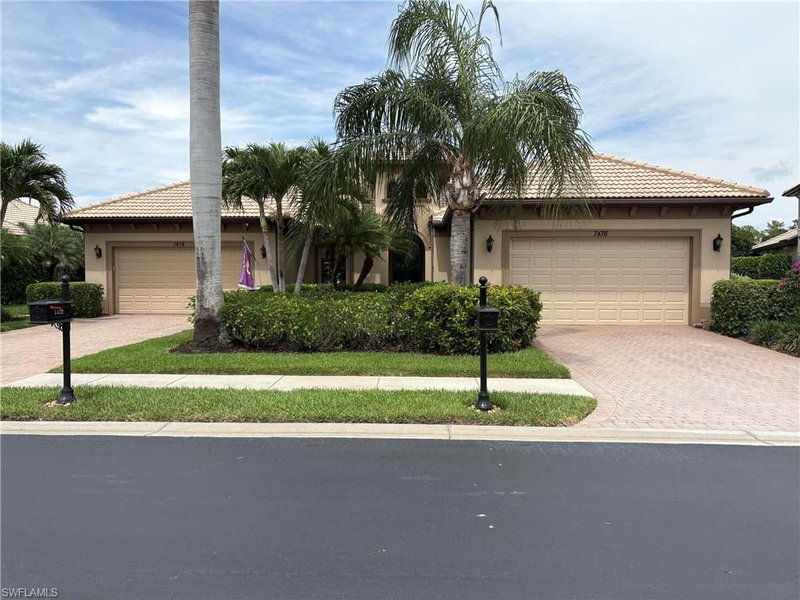 7476 Moorgate Point WAY photo 1