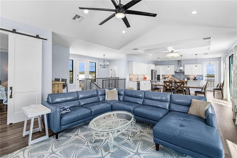 5691 Marimin DR photo 3