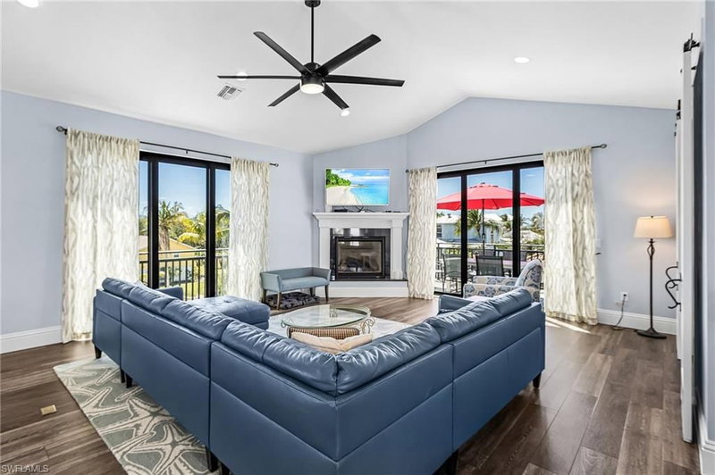 5691 Marimin DR photo 4