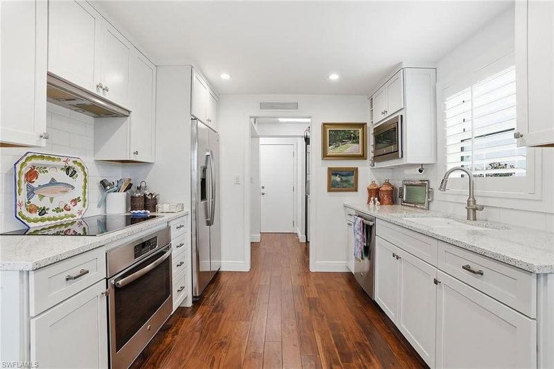 4784 West BLVD photo 4