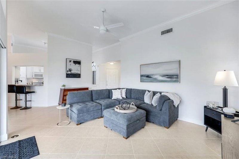 631 Beachwalk CIR photo 2