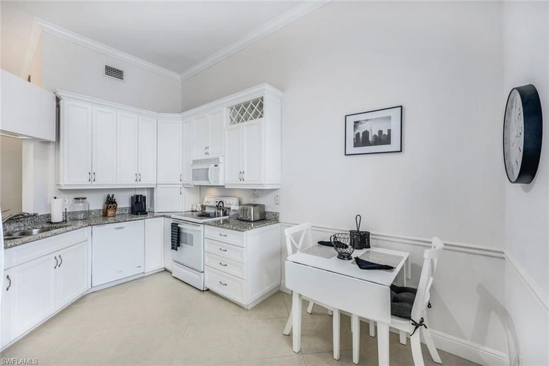 631 Beachwalk CIR photo 5