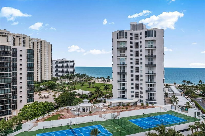 4041 Gulf Shore BLVD N photo 3