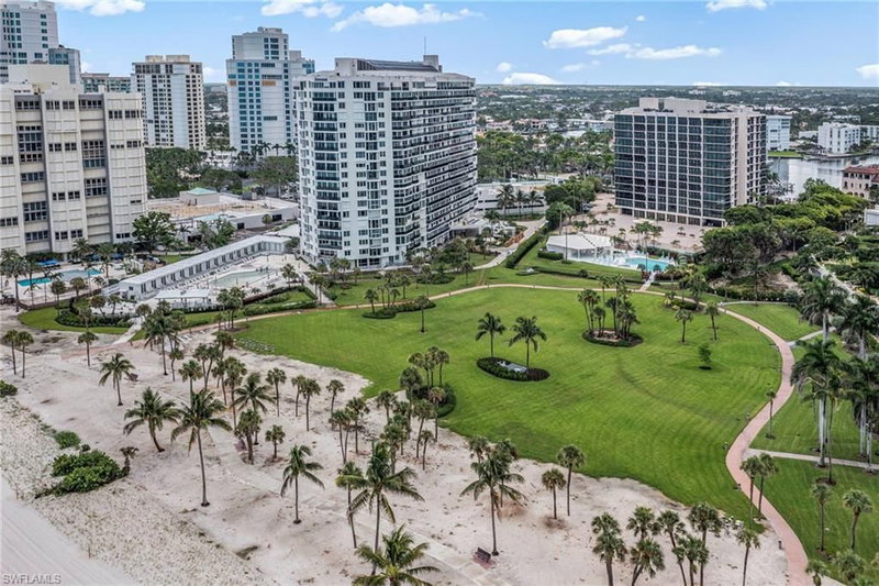 4041 Gulf Shore BLVD N photo 4