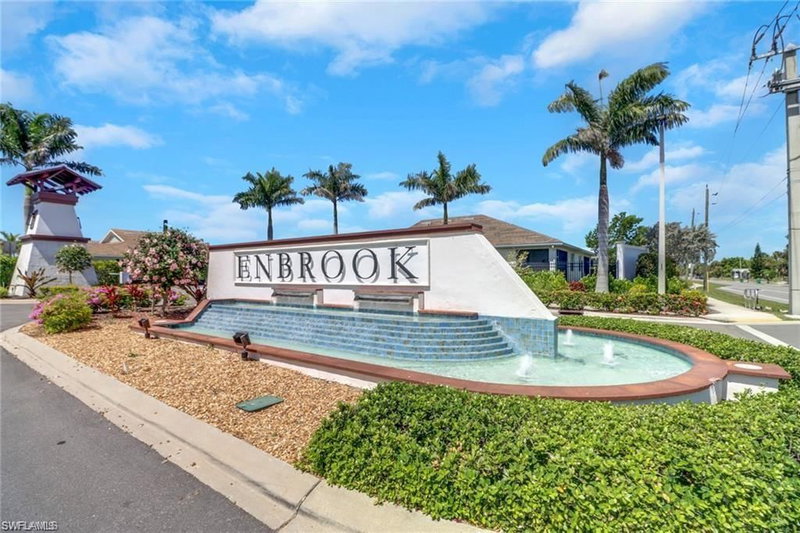 1073 Tranquil Brook DR photo 2