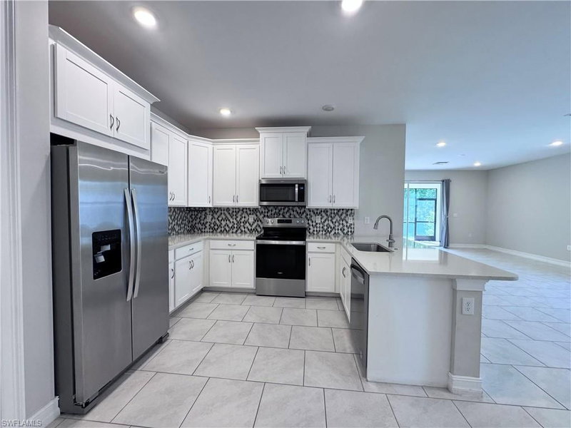 1073 Tranquil Brook DR photo 5