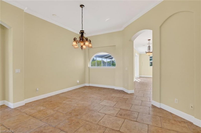 12585 Gemstone CT photo 5