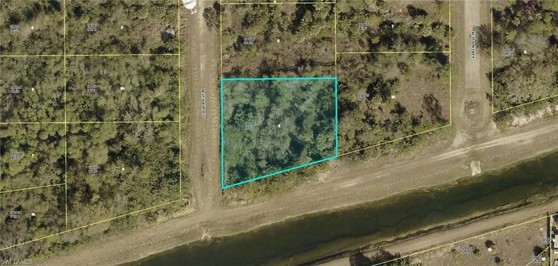 2804 Laura AVE N photo 1
