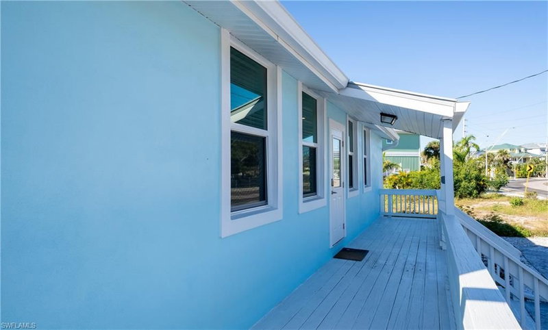 6030 Estero BLVD photo 4