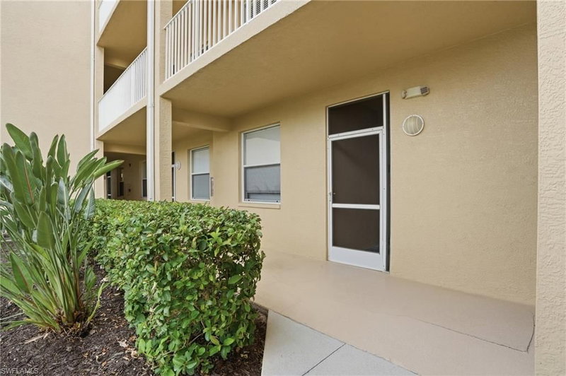 8600 Cedar Hammock CIR photo 3