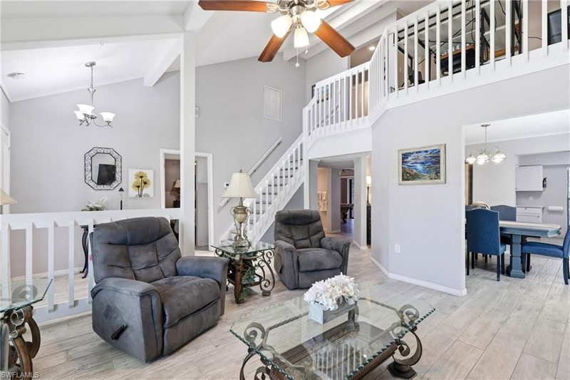 27099 Holly LN photo 3